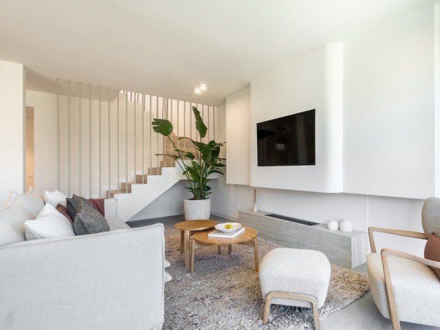Apartamento con 3 Dormitorios  en Benahavís