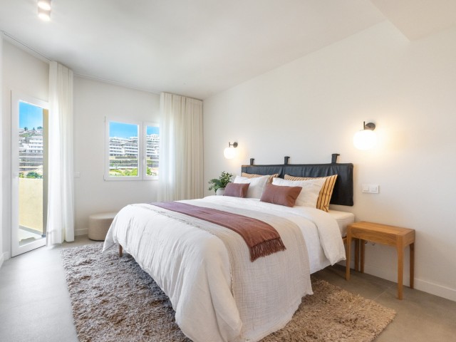 Apartamento con 3 Dormitorios  en Benahavís