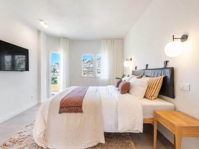 Apartamento con 3 Dormitorios  en Benahavís