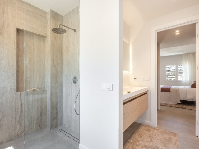 Apartamento con 3 Dormitorios  en Benahavís