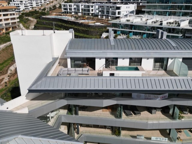 Penthouse avec 3 Chambres  à Benalmadena