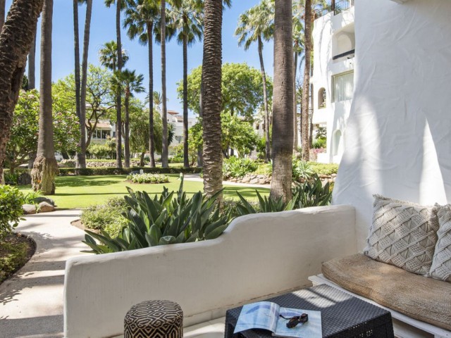 2 Bedrooms Apartment in Puerto Banús
