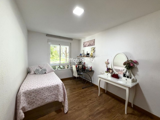 4 Bedrooms Apartment in Estepona