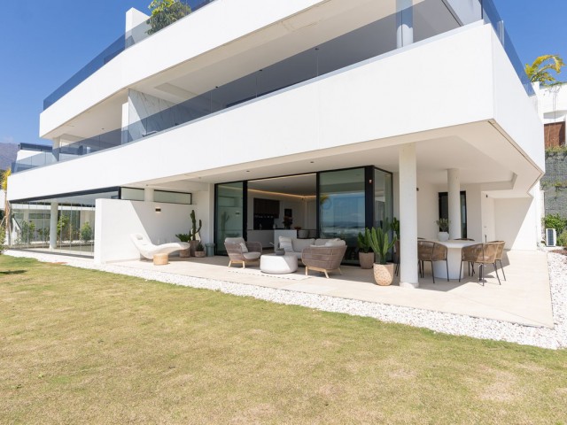 3 Bedrooms Apartment in Estepona