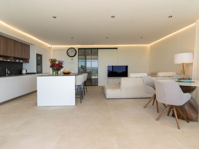 3 Bedrooms Apartment in Estepona