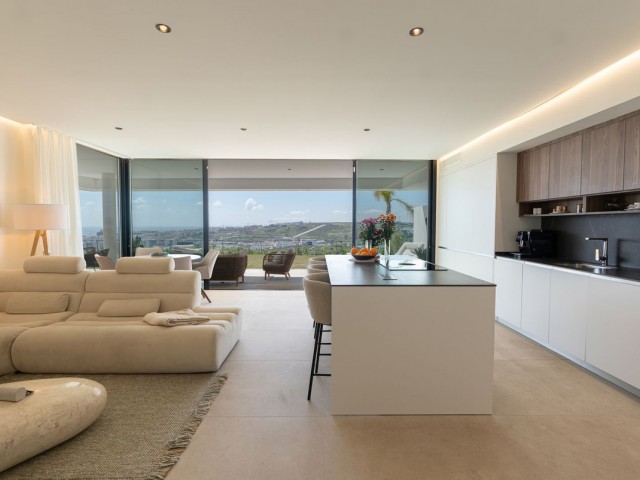 3 Bedrooms Apartment in Estepona