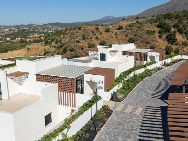 3 Bedrooms Apartment in Estepona