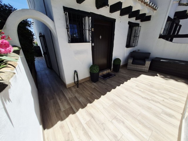 2 Bedrooms Townhouse in Calahonda