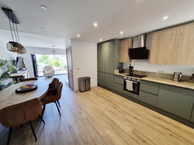 2 Bedrooms Townhouse in Calahonda