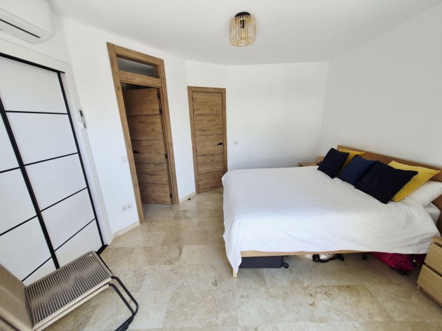2 Bedrooms Townhouse in Calahonda