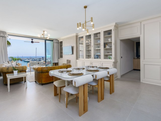 2 Bedrooms Apartment in Puerto Banús