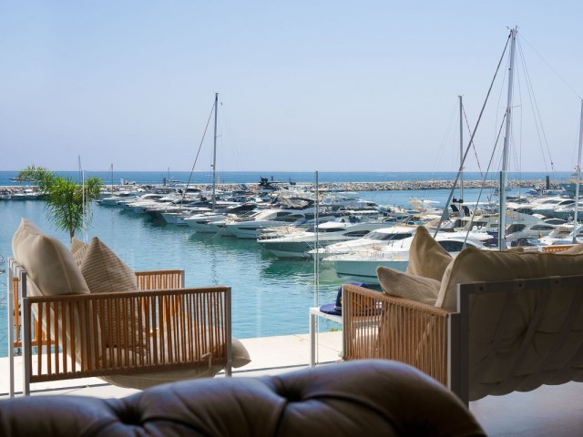 2 Bedrooms Apartment in Puerto Banús