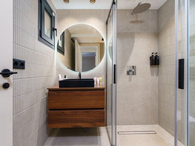 2 Bedrooms Apartment in Puerto Banús