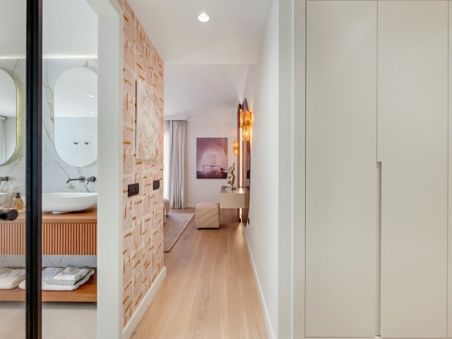 4 Schlafzimmer Apartment in Nueva Andalucía