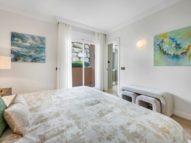 4 Schlafzimmer Apartment in Nueva Andalucía