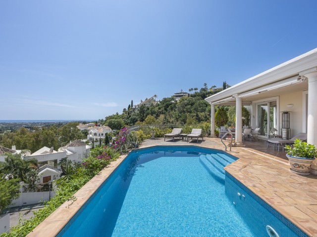 6 Soveroms Villa i Benahavís