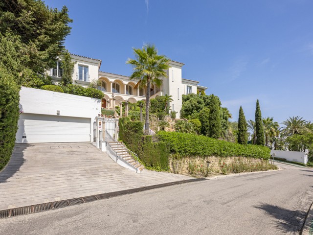 6 Soveroms Villa i Benahavís