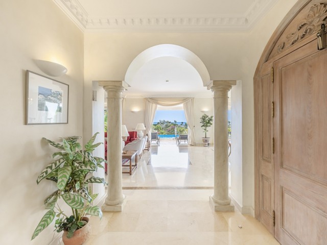 6 Soveroms Villa i Benahavís
