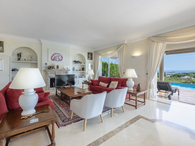 6 Soveroms Villa i Benahavís