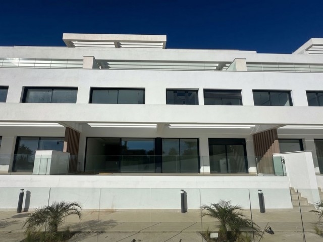 3 Bedrooms Apartment in Estepona