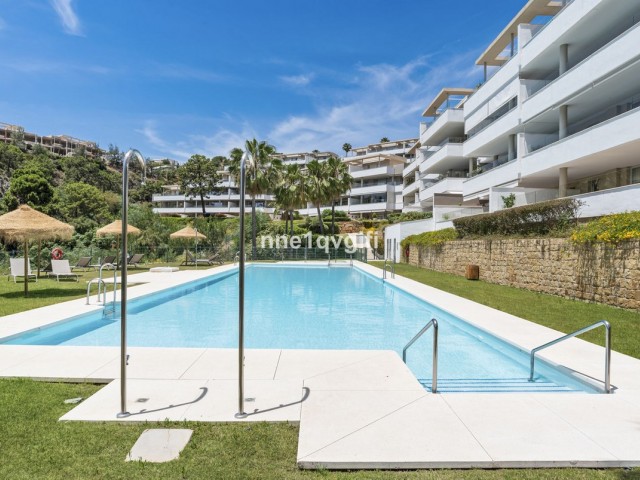 3 Bedrooms Apartment in Benahavís