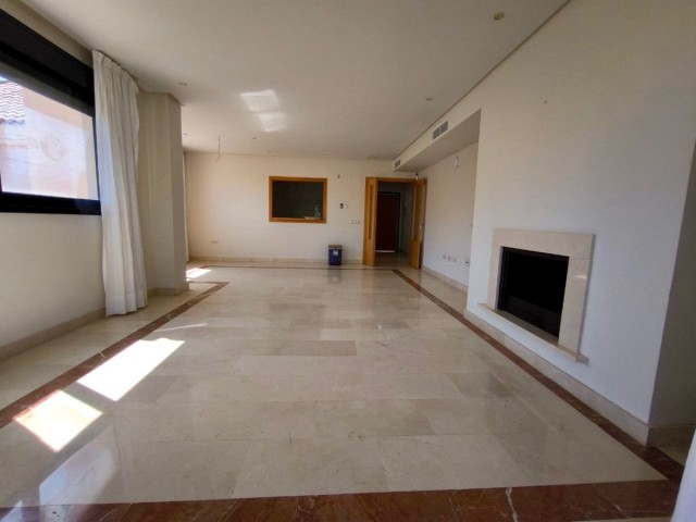Penthouse in Puerto Banús