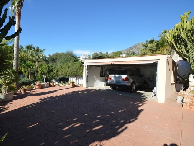 6 Bedrooms Villa in Benalmadena