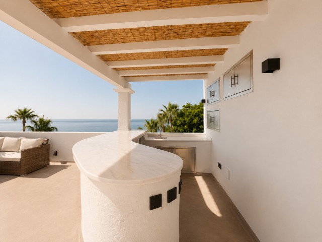 2 Bedrooms Apartment in Estepona