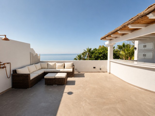 2 Bedrooms Apartment in Estepona