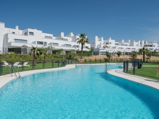 2 Bedrooms Apartment in Estepona