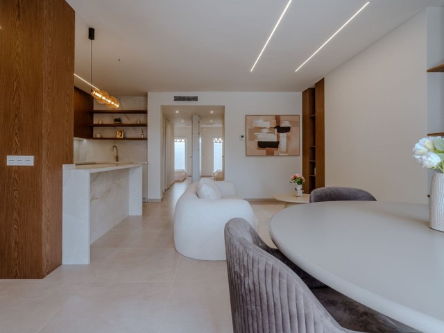 Apartamento con 2 Dormitorios  en Nueva Andalucía