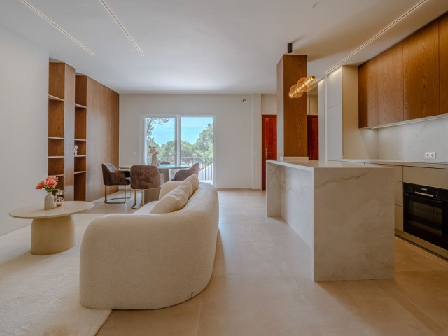 Apartamento con 2 Dormitorios  en Nueva Andalucía