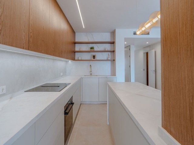 Apartamento con 2 Dormitorios  en Nueva Andalucía