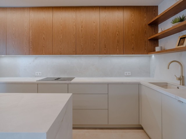Apartamento con 2 Dormitorios  en Nueva Andalucía