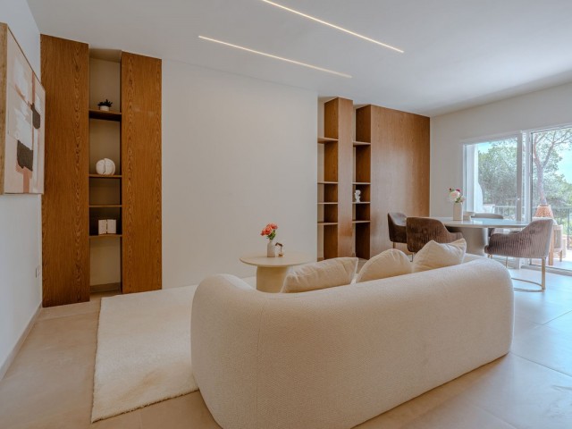 Apartamento con 2 Dormitorios  en Nueva Andalucía