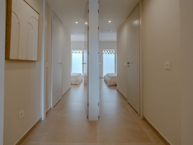 Apartamento con 2 Dormitorios  en Nueva Andalucía