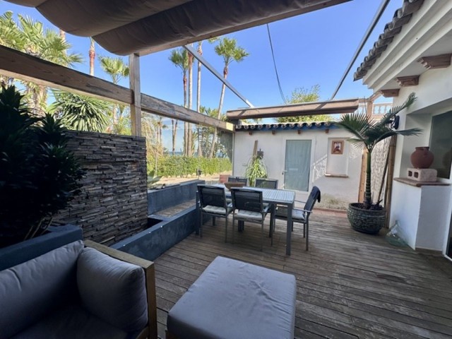 Maison mitoyenne avec 3 Chambres  à Estepona
