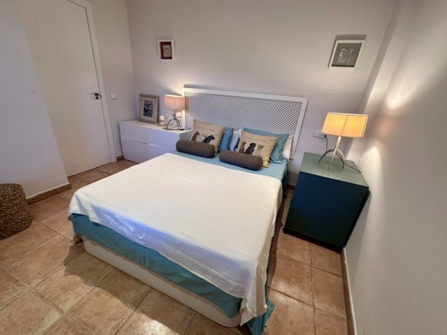 Maison mitoyenne avec 3 Chambres  à Estepona