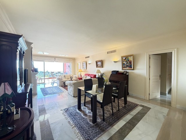 2 Bedrooms Apartment in Monte Halcones