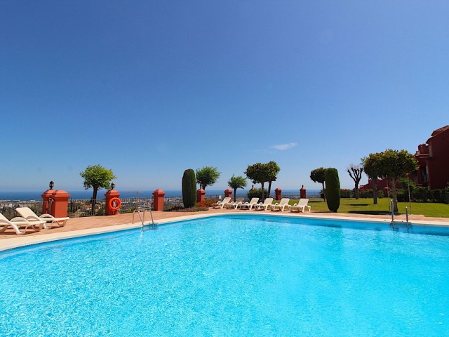 2 Bedrooms Apartment in Monte Halcones