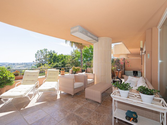 Apartamento con 3 Dormitorios  en Nueva Andalucía