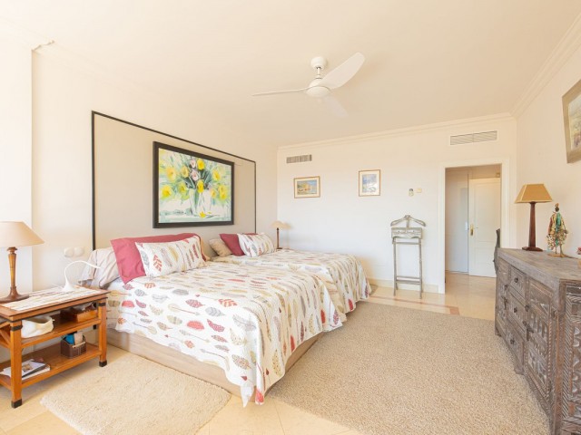 Apartamento con 3 Dormitorios  en Nueva Andalucía