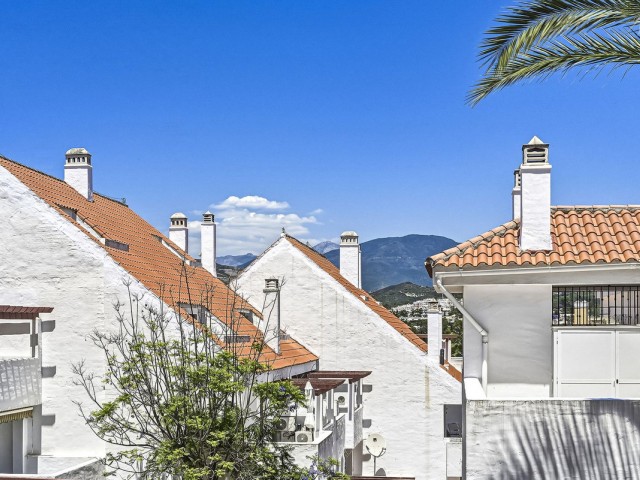 Apartamento con 3 Dormitorios  en Nueva Andalucía