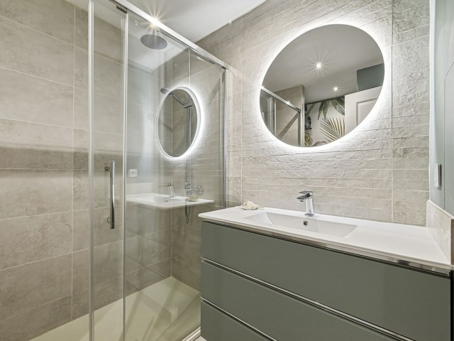 Apartamento con 3 Dormitorios  en Nueva Andalucía