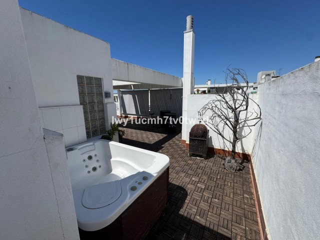5 Bedrooms Apartment in La Cala de Mijas