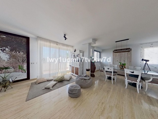 5 Bedrooms Apartment in La Cala de Mijas