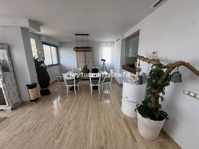 5 Bedrooms Apartment in La Cala de Mijas