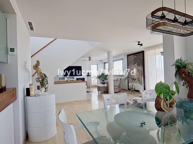 5 Bedrooms Apartment in La Cala de Mijas