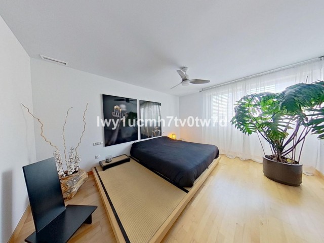 5 Bedrooms Apartment in La Cala de Mijas