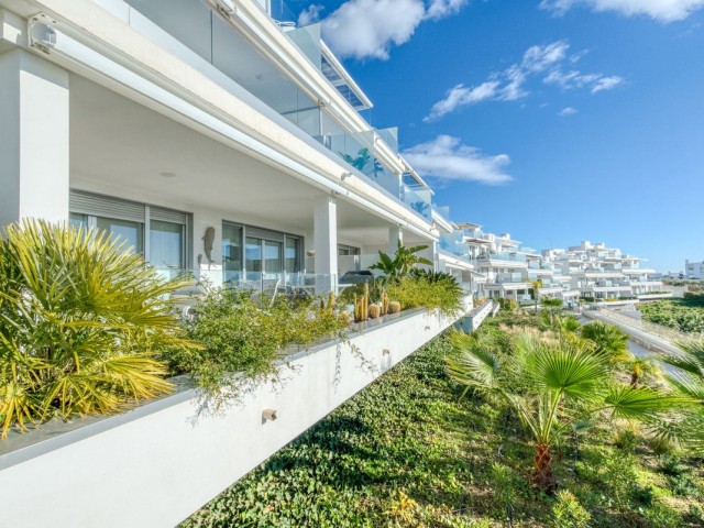 3 Bedrooms Apartment in Estepona